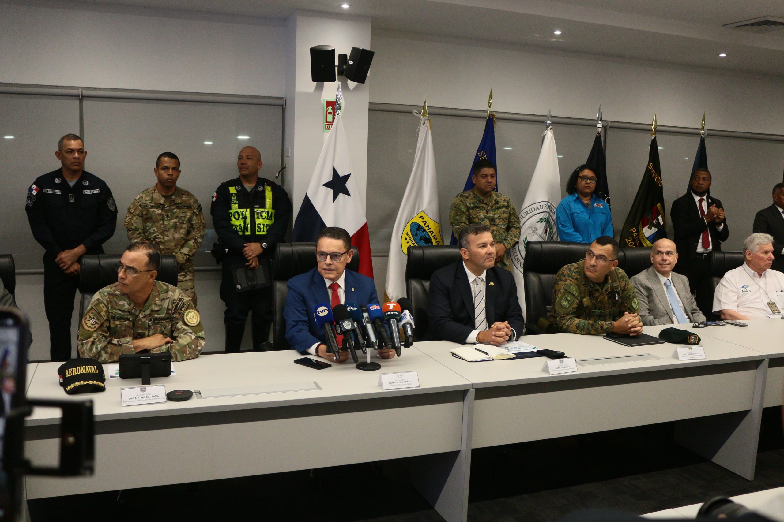 Estamentos despliegan 11,932 unidades y 1,418 recursos móviles en operación ‘Fiestas Patrias 2025’ – Ministerio de Seguridad Pública